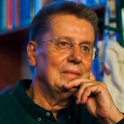 Professor dr hab. Janusz Danecki