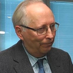 Profesor Raimo Lahti